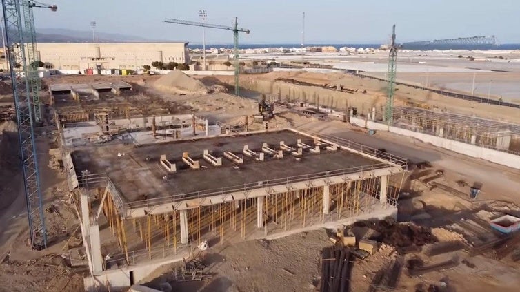 Las obras del Hospital de Roquetas, a más del 90%, se prorrogan por cuarta vez hasta finales de marzo