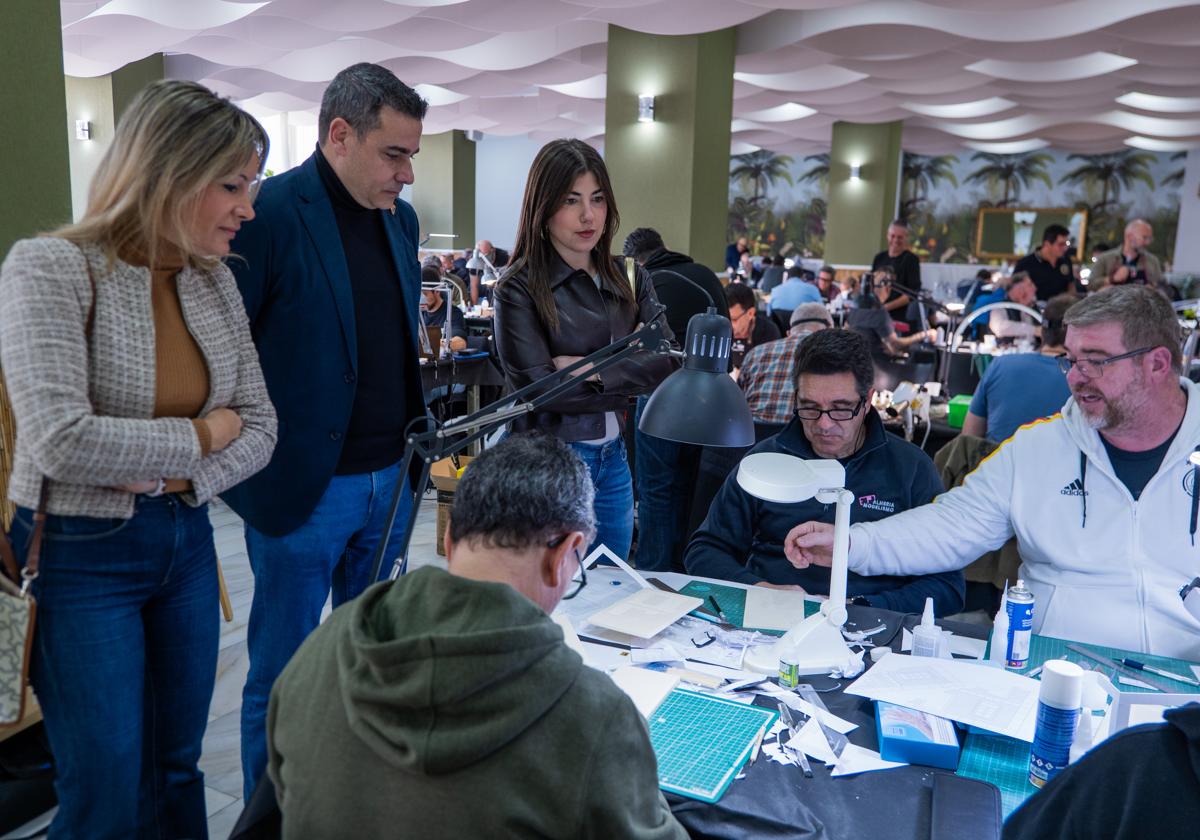 Tres concejales visitaron este evento que se realizó en Roquetas.