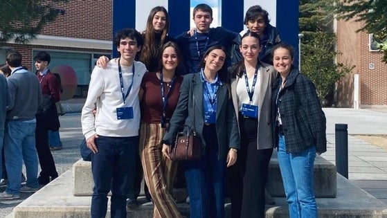 Una alumna de 'Altaduna-Saladares' crea una web para ayudar a estudiantes afectados por la DANA