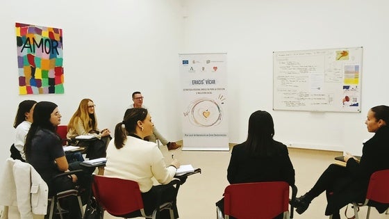 Vícar ejerce de guía para municipios cercanos con el programa Eracis