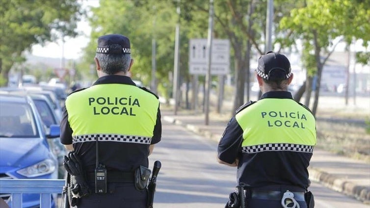 Vícar convoca tres nuevas plazas de agentes de Policía Local