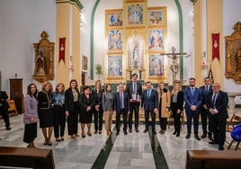 El pregonero estuvo arropado por compañeros del partido en la parroquia.