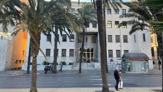 Un acusado de asesinar a una mujer Roquetas de Mar reconoce que la estranguló pero sin «intención» de matarla