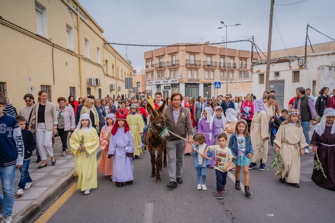 Roquetas inicia el Domingo de Ramos con La Borriquita