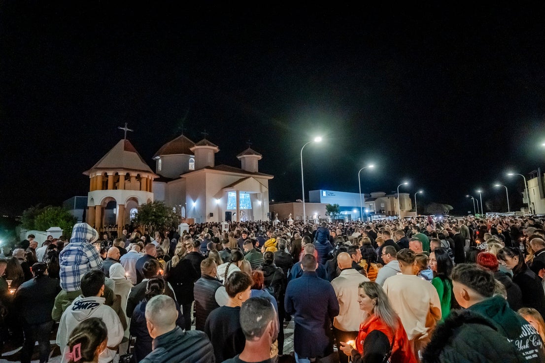 Una misa familiar para celebrar la Resurrección de Cristo
