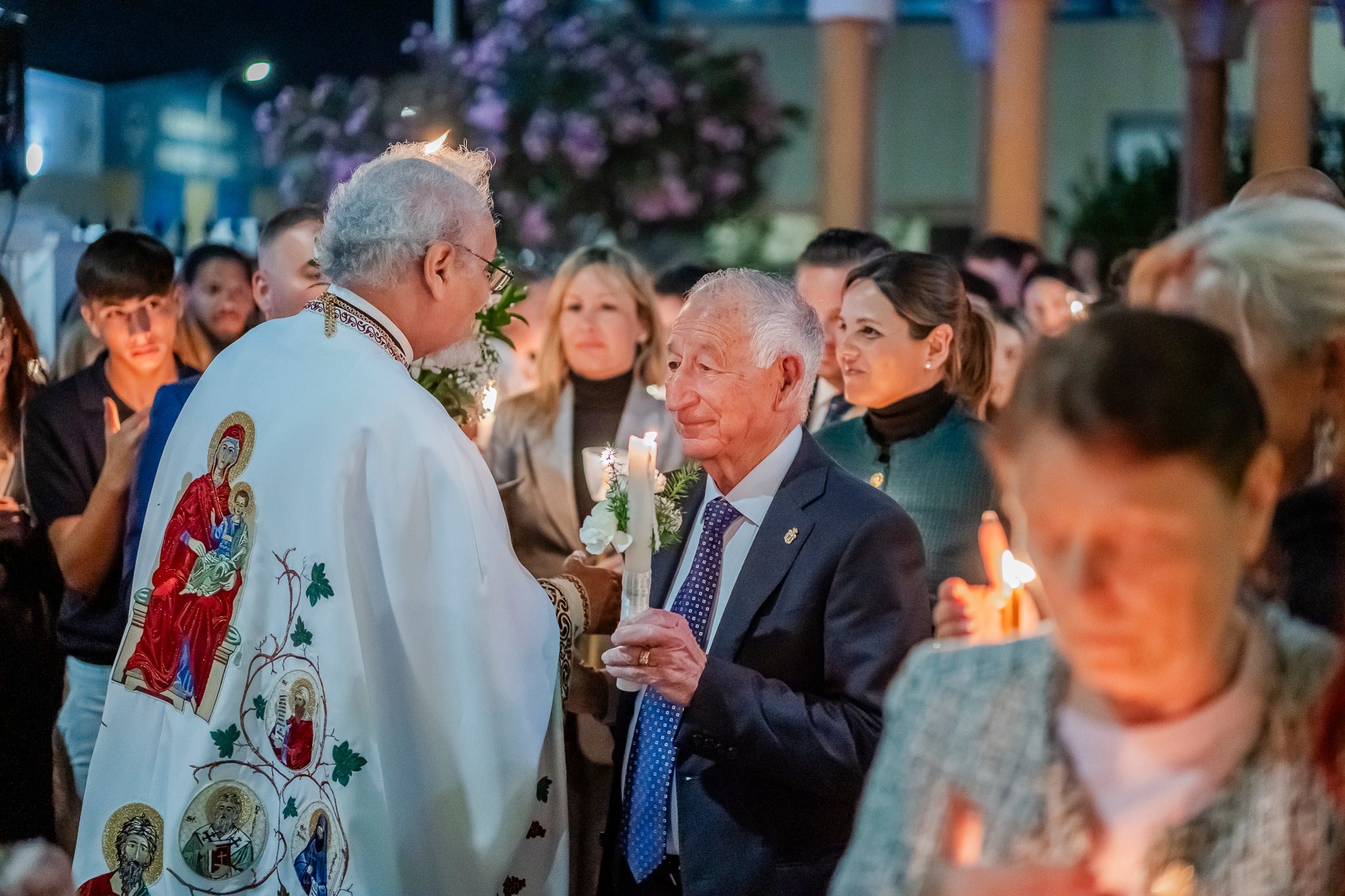 Una misa familiar para celebrar la Resurrección de Cristo