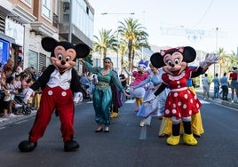 Mickey Mouse y Minnie se pasaron a disfrutar por El Parador.