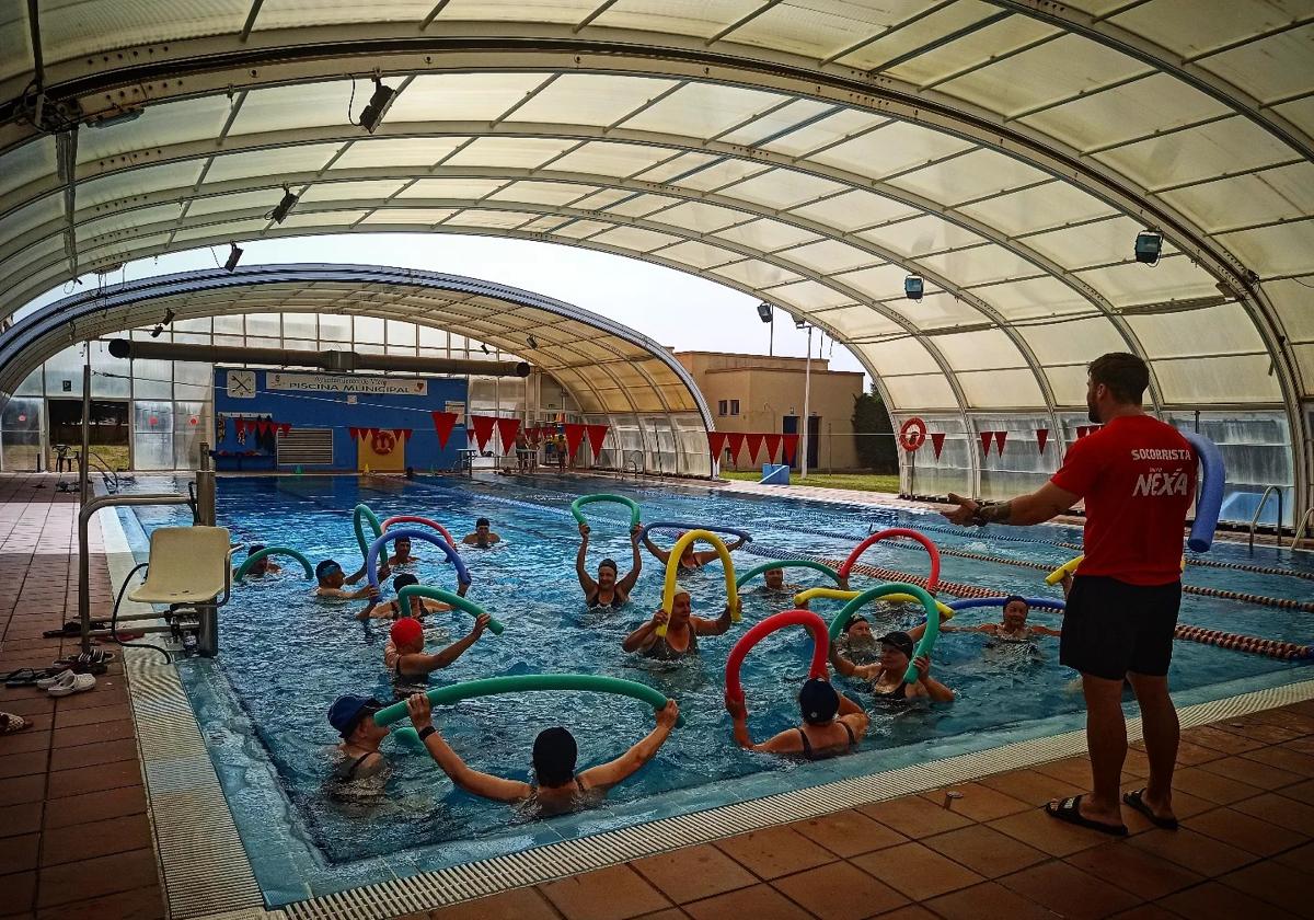 La piscina municipal de Vícar abre las inscripciones para los cursos de verano