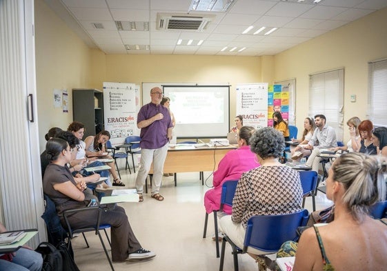 la Mesa de Inclusión Sociofamiliar recogió el trabajo realizado en materia de educación y salud.