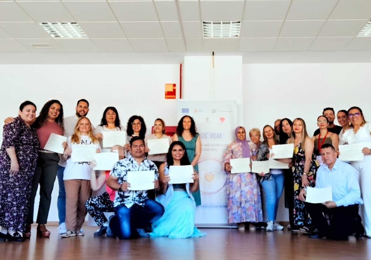 Una veintena de personas adquieren su certificado en Atención Sociosanitaria