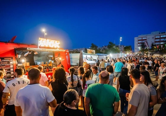 Uno de los momentos de este festival en Roquetas de Mar.