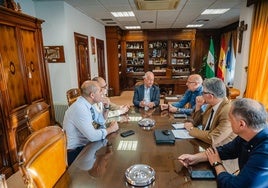 Momento de la reunión de este viernes.