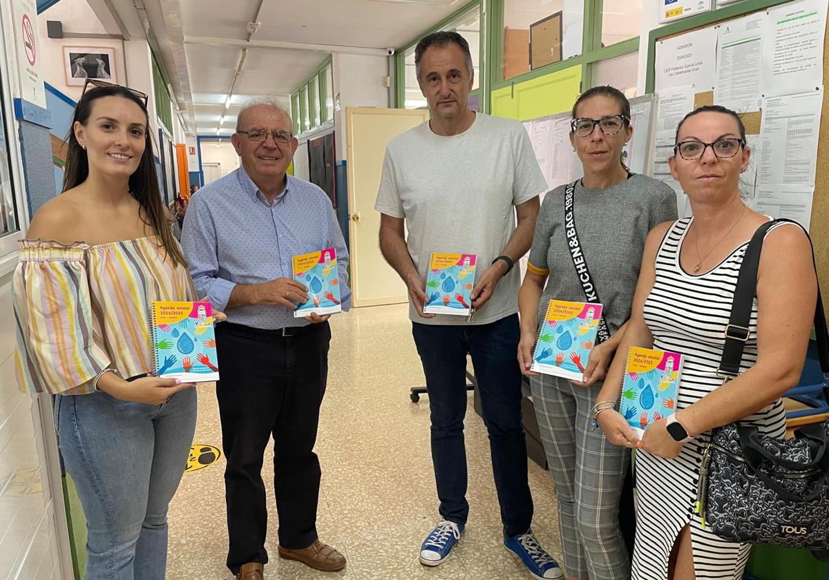 El Consistorio vicario regaló agendas escolares con motivo del inicio del curso 2024/2025.