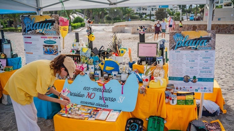 La Playa de la Ventilla acoge una iniciativa para fomentar el cuidado al litoral