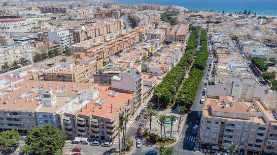 Casi un millón de euros para modernizar el Paseo de los Baños de Roquetas