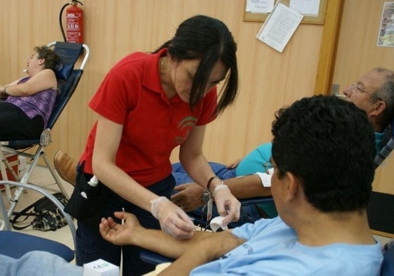 Momento de una de las extracciones de sangre en el municipio.
