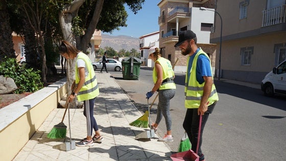 Vícar contrata a más de 50 personas a través del plan Andalucía Activa