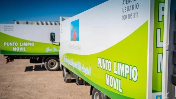Roquetas informa a los vecinos de los horarios y lugares del Punto Limpio