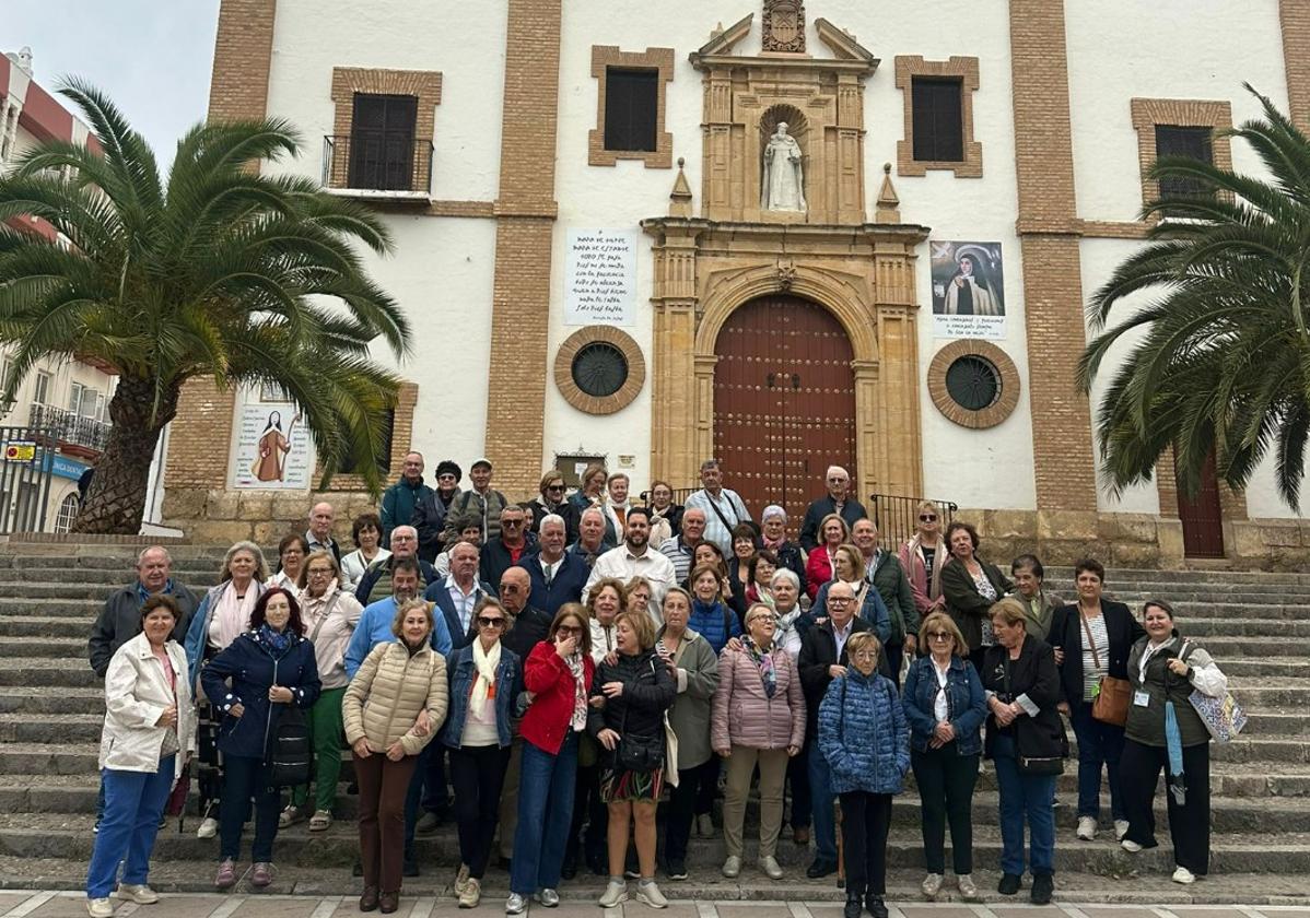 Foto familiar de los mayores en el municipio malacitano.