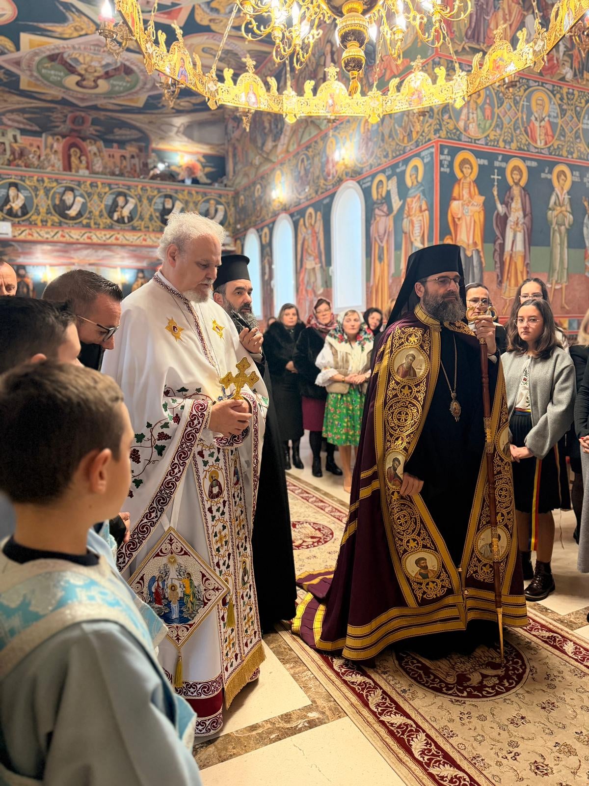 La Iglesia Ortodoxa Rumana de Roquetas celebra la misa del Bautismo del Señor