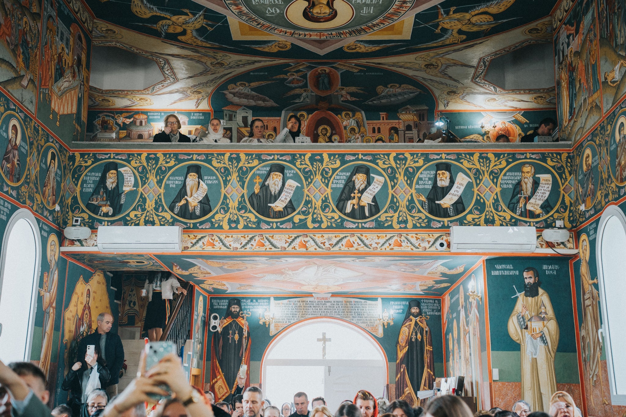 La Iglesia Ortodoxa Rumana de Roquetas celebra la misa del Bautismo del Señor