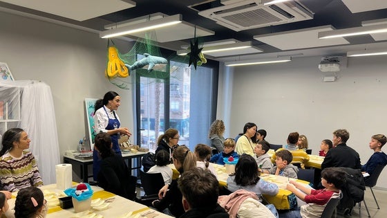 El Aula de Mar prepara talleres de pintura, cocina y cuencuentos para este febrero
