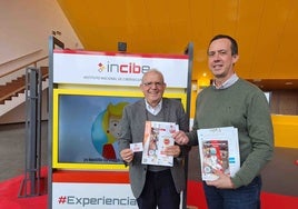 El alcalde de Vícar, Antonio Bonilla, junto al subdelegado de Gobierno en Almería, José María Martín.