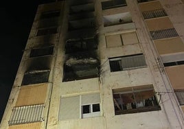 Imagen de archivo  de un edificio afectado por un fuego.