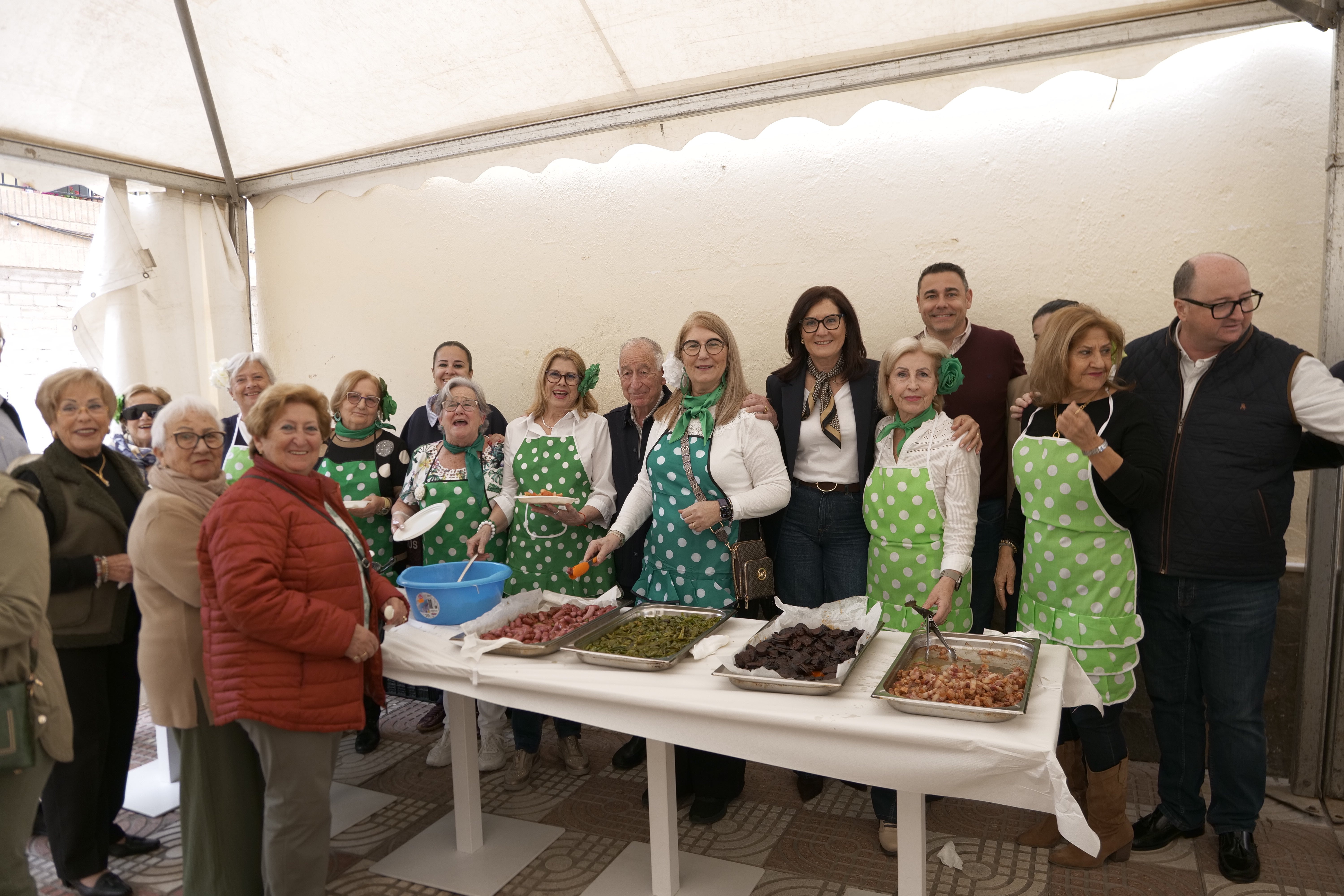 Roquetas celebra las tradiciones migas por Andalucía, en imágenes