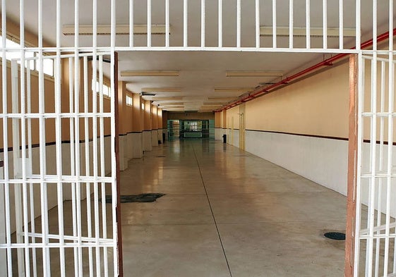 Prisión provisional para el agresor que atacó a varios agentes en Las 200 Viviendas