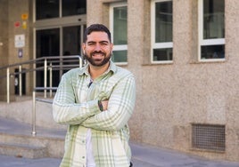 El concejal de Izquierda Unida en el Ayuntamiento de Roquetas, Zacarías Lekal.