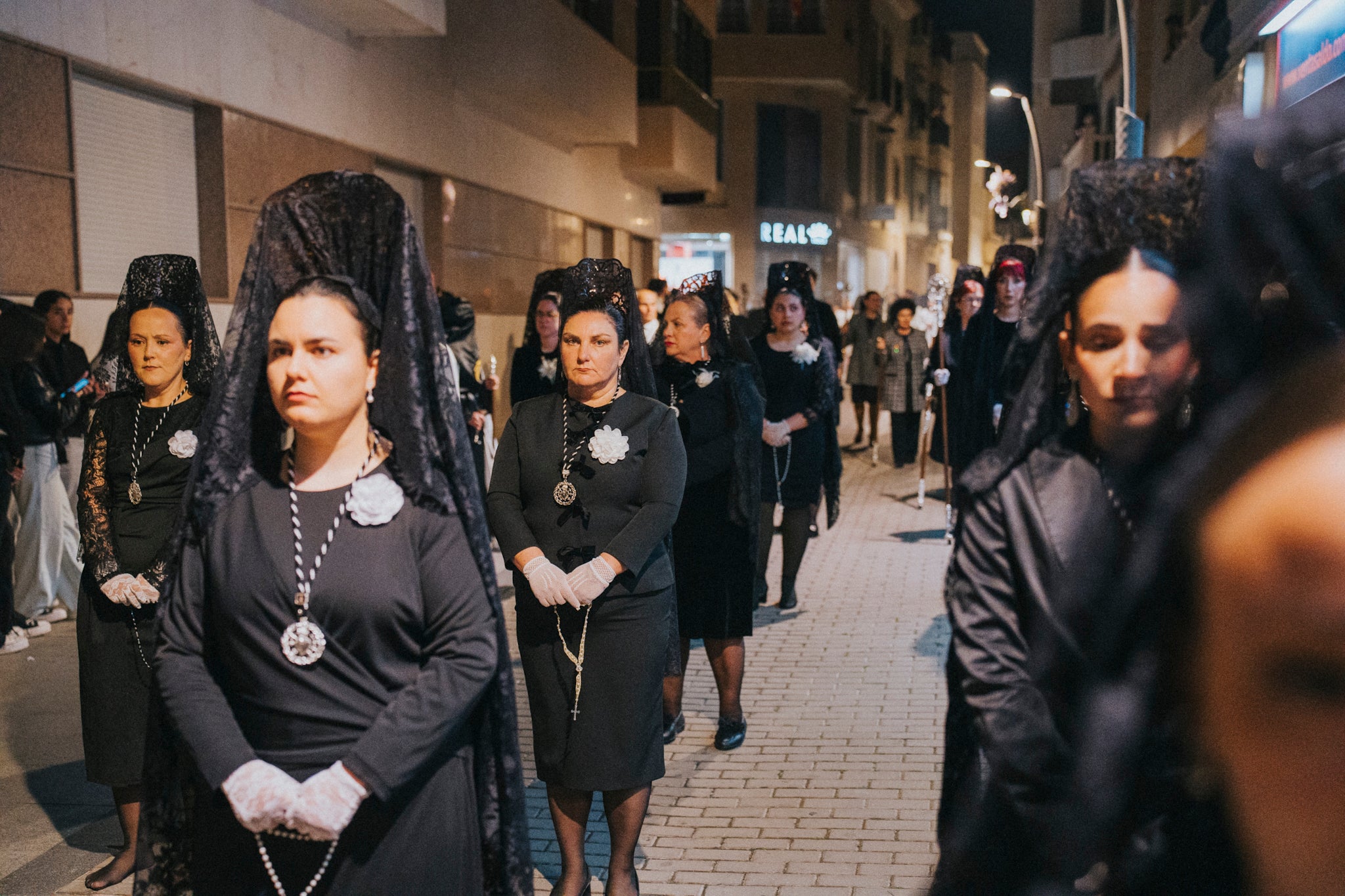 Así se vivió el paso de Nuestro Padre Jesús Nazareno por Roquetas