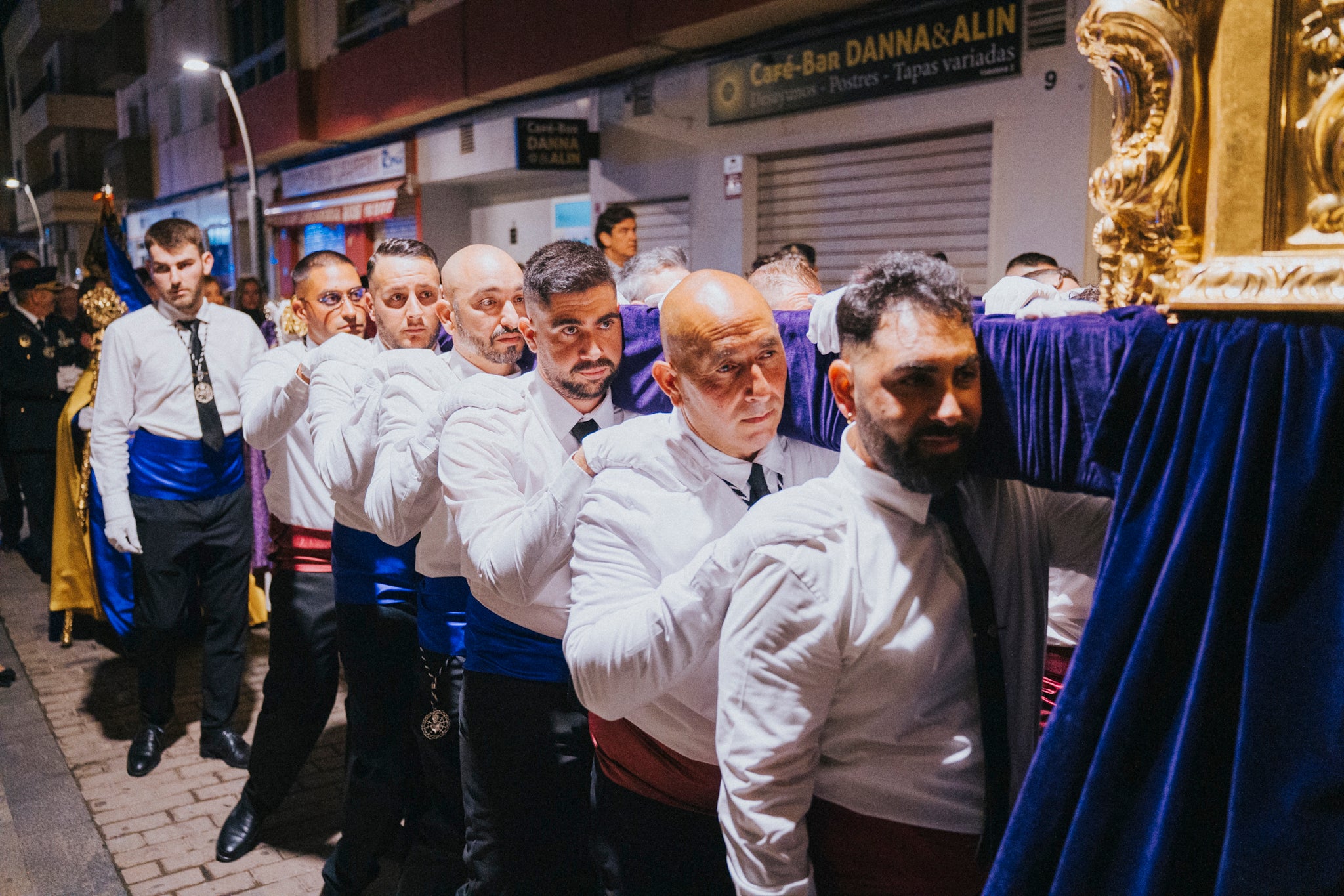 Así se vivió el paso de Nuestro Padre Jesús Nazareno por Roquetas