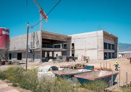 Las obras de construcción del Centro Deportivo Urbano de Roquetas en una imagen reciente.