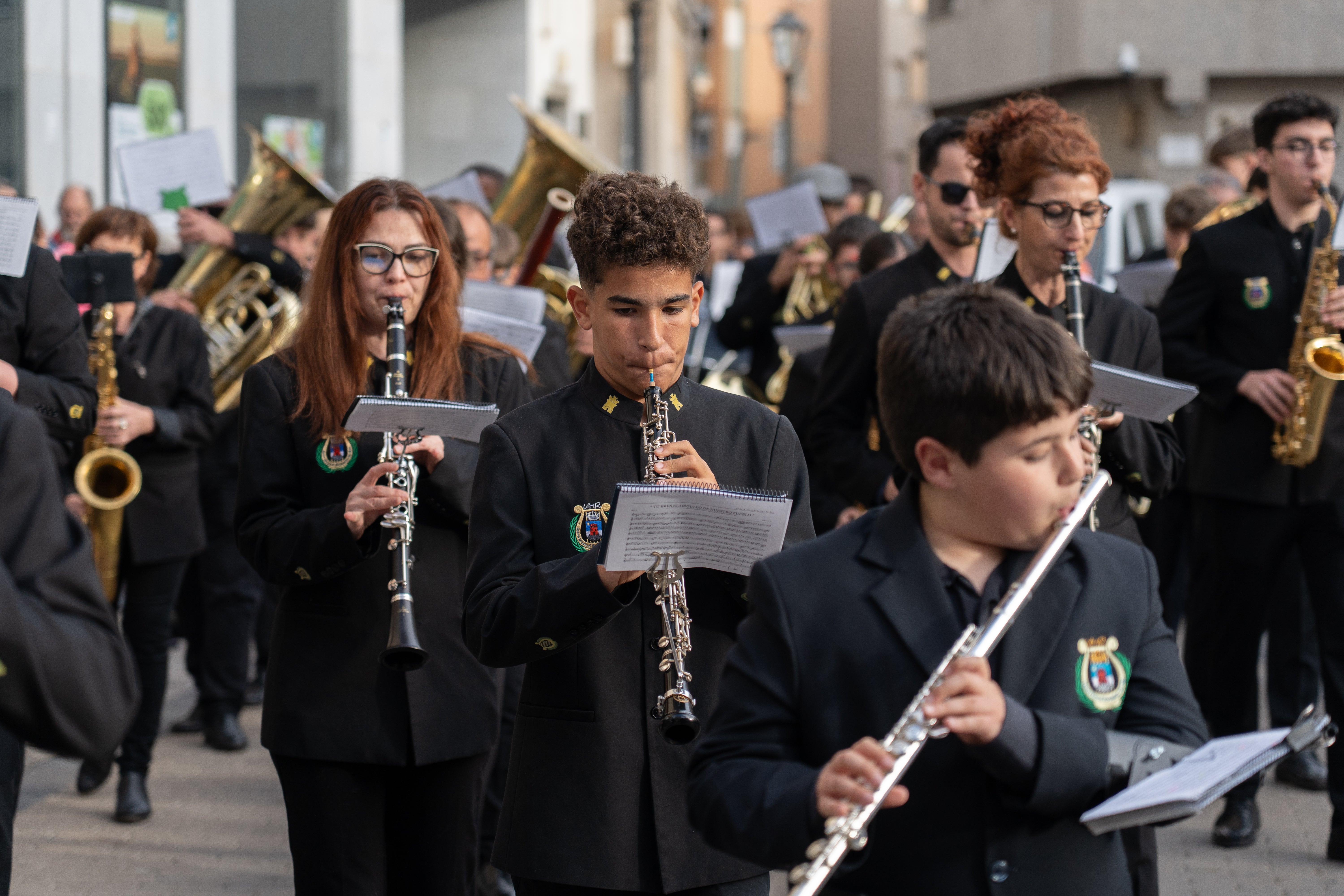 San Marcos recorre en procesión las principales calles de Roquetas, en imágenes