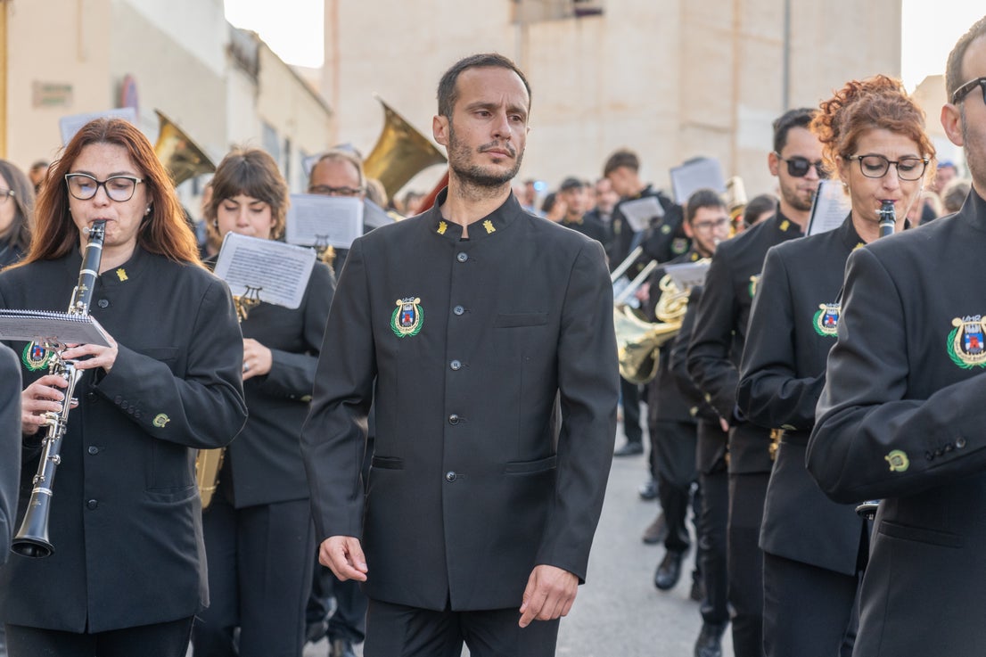 San Marcos recorre en procesión las principales calles de Roquetas, en imágenes
