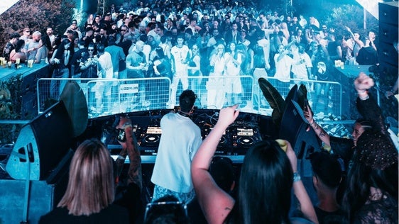 Vícar se posiciona en el mapa de la música house con un Qiwi Fest