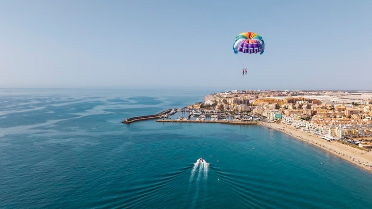 Roquetas de Mar lidera el turismo en la provincia con cerca de medio millón de pernoctaciones en julio