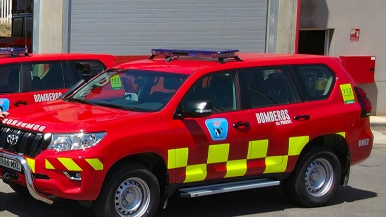 Dos heridos y varios desalojados tras producirse un incendio en un piso de Roquetas de Mar