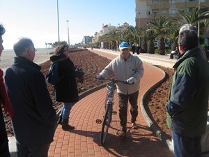 Roquetas quiere completar los carriles bici de los paseos este año