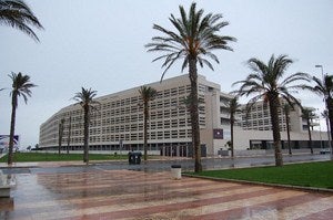 El TSJA confirma la legalidad de un edificio de Playa Serena Sur
