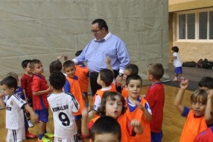 El concejal de Deportes destaca el buen estado de salud de las instalaciones deportivas y las Escuelas Deportivas