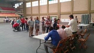 Baja la participación en tres puntos en el primer avance de las dos