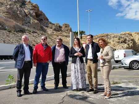 El PSOE exige al Gobierno que construya el tercer carril de la A-7 para acabar con el colapso entre Almería y Roquetas