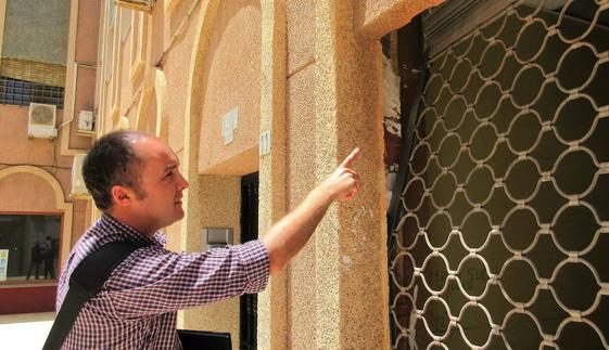 IU denuncia que el retraso del traslado de la escuela de adultos ha costado más de 12.000 euros