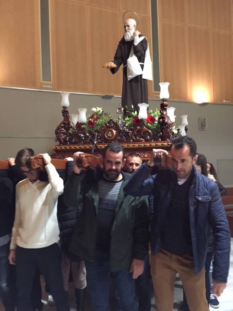 La imagen de Fray Leopoldo procesionó por las calles de Las 200 Viviendas