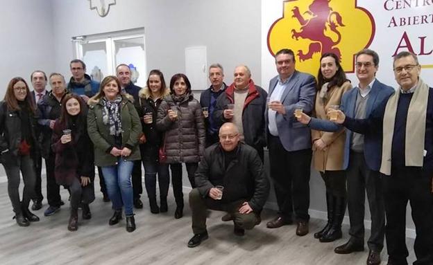 Foto de familia tras la entrega de premios.