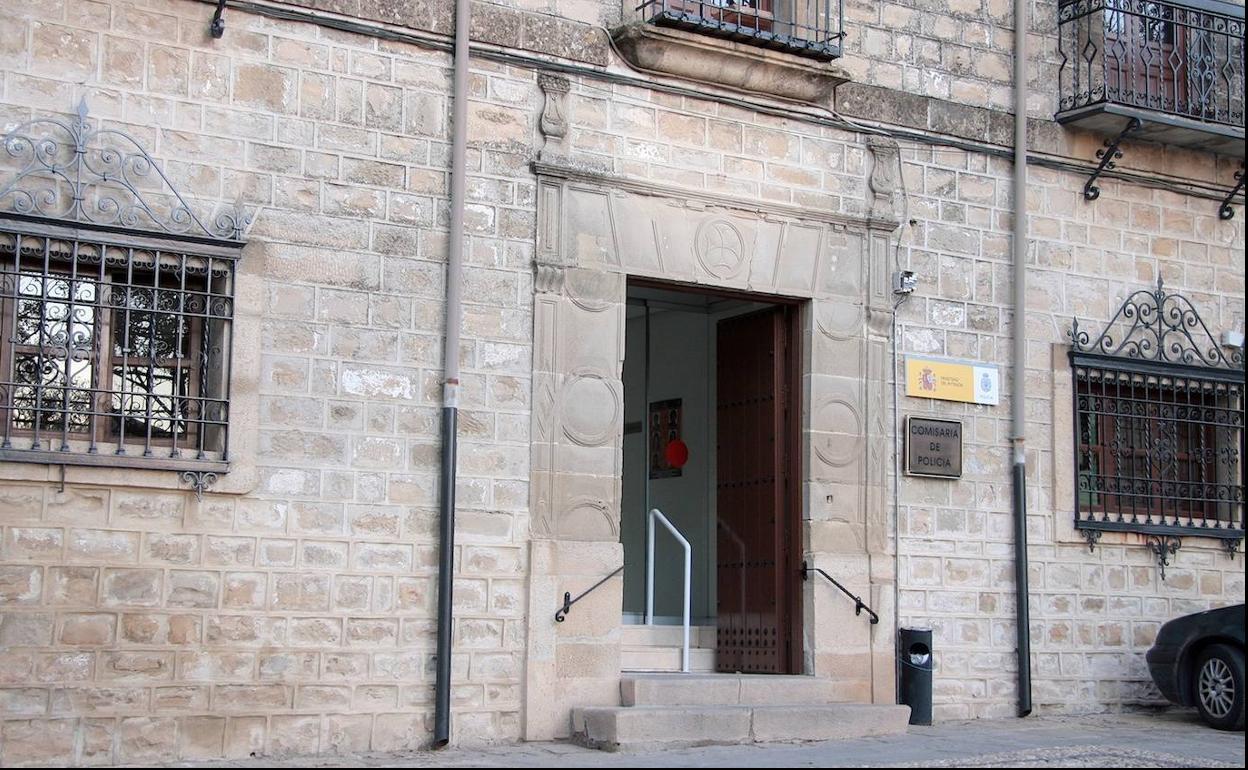 Denuncian la falta de personal y servicios en la comisaría de Policía Nacional de Úbeda