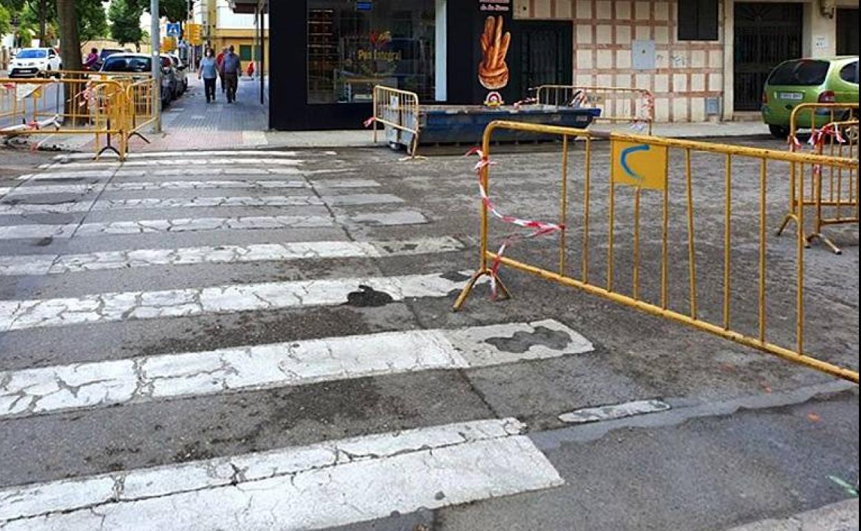 Modificación en los pasos de peatones de calles adyacentes a la avenida Ciudad de Linares