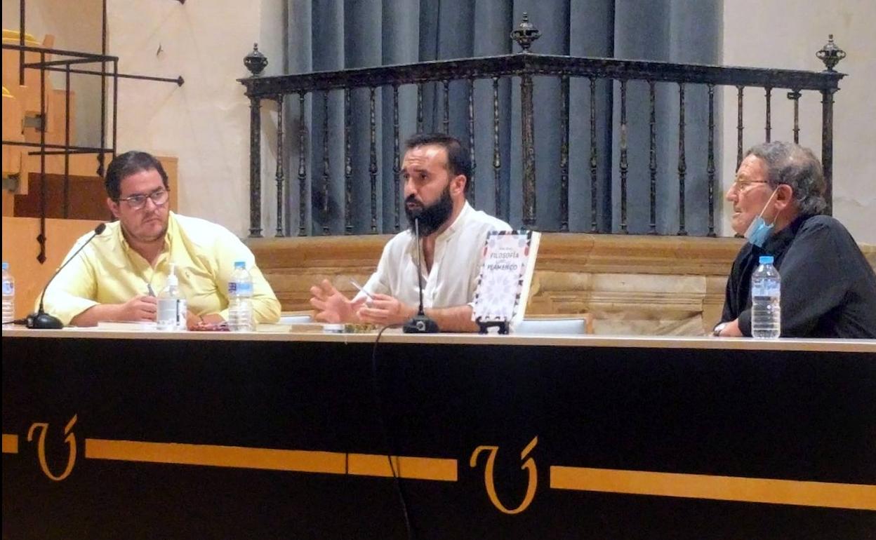 Presentación del libro 'Filosofía del flamenco' del filósofo sevillano Nolo Ruiz